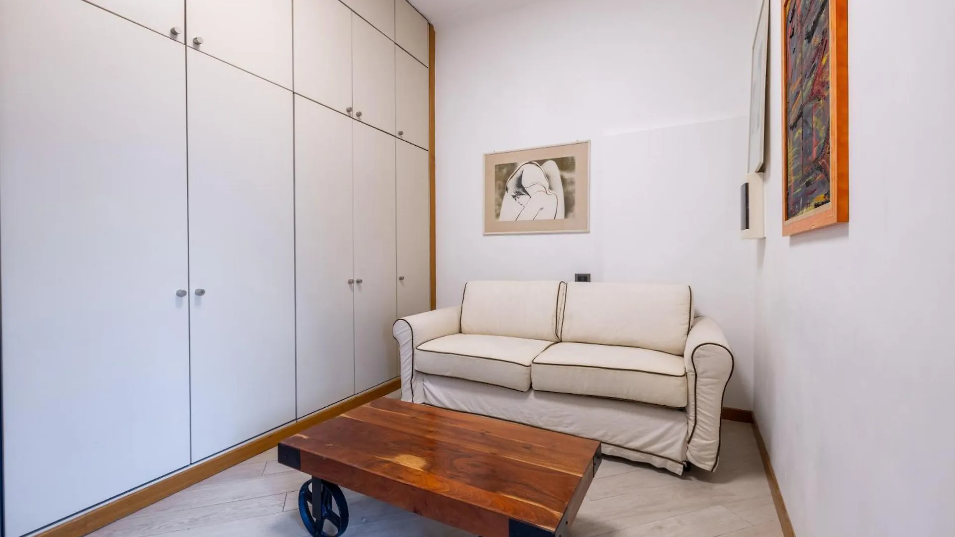 Quattro Fontane 2P - B&D Apartments Rome 0*,  Italy